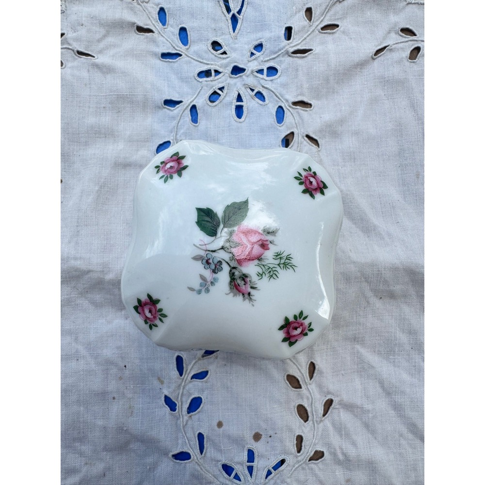 Heritage House The Way We Were Porcelain Music Box Pink Rose Celebration of Love